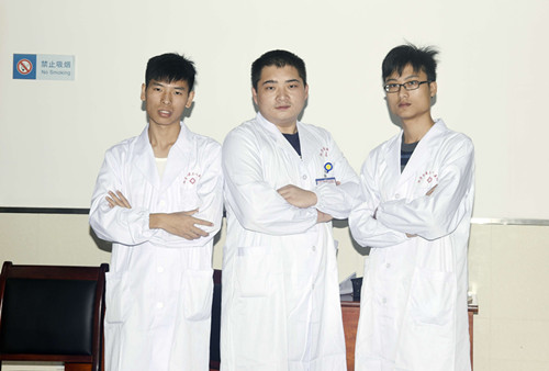 医院首批男护士