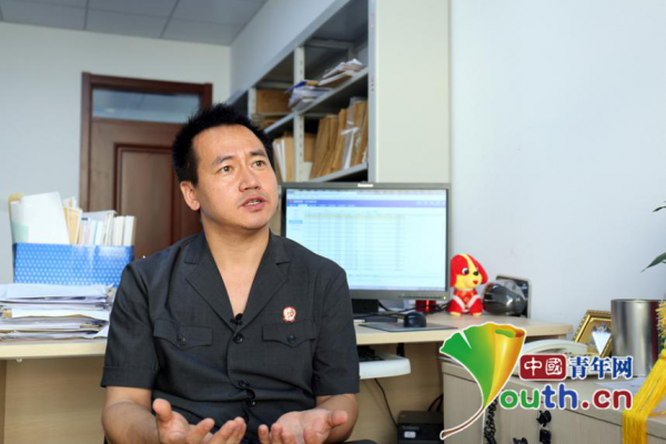北京市朝阳区人民法院执行一庭副庭长于洋.中国青年网记者 刘尚君 摄