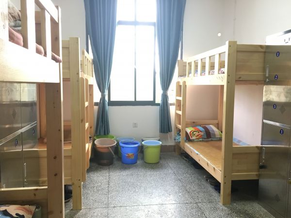 湘机中学10个项目让学校面貌焕然一新